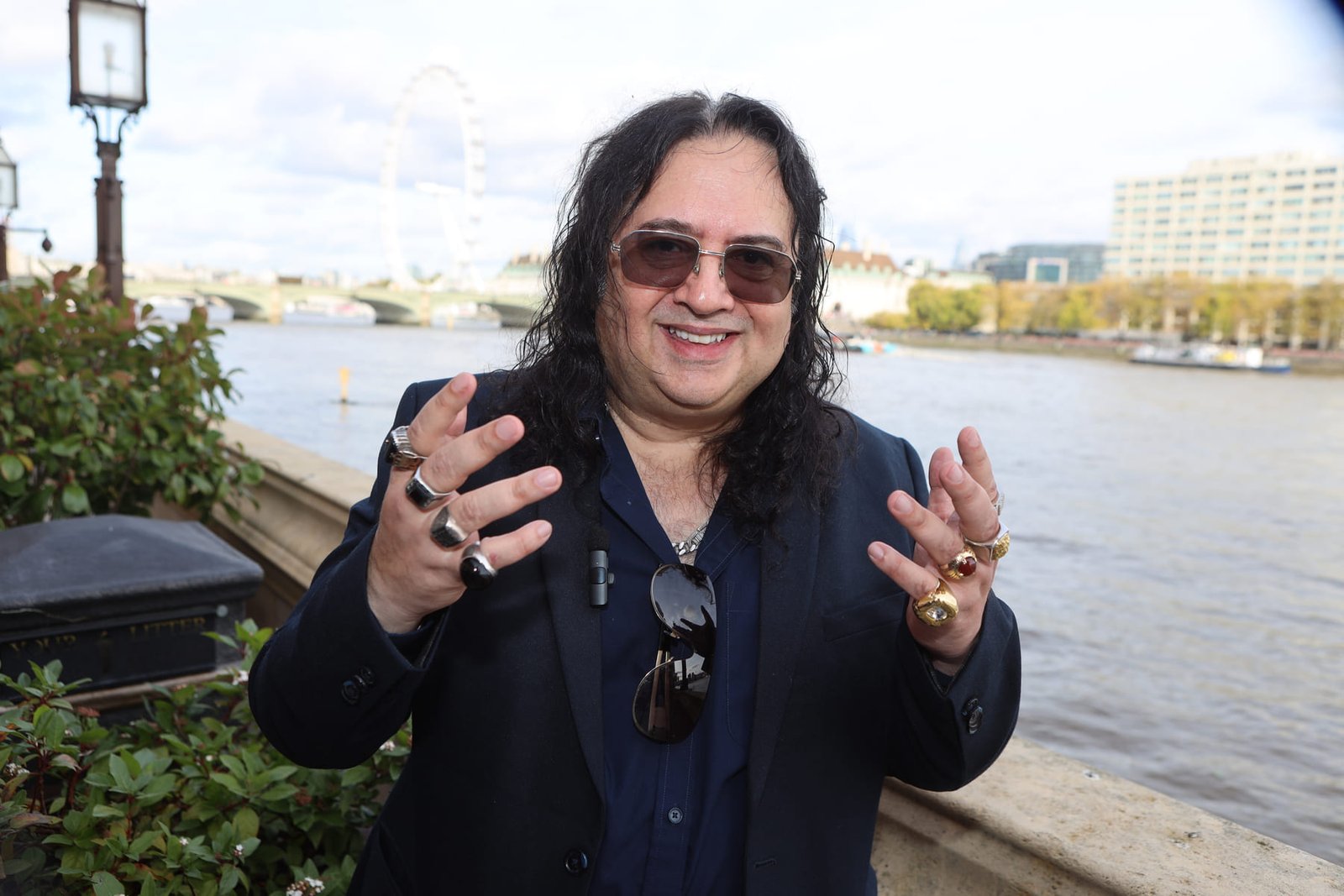 A leader speaks to camera on the Parliamentary terrace beside the Thames