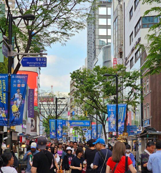 The_Myeongdong_shopping_area_in_South_Korea_welcomes_travelers_to_pay_with_Alipay_and_other_Alipay+_partner_payment_apps